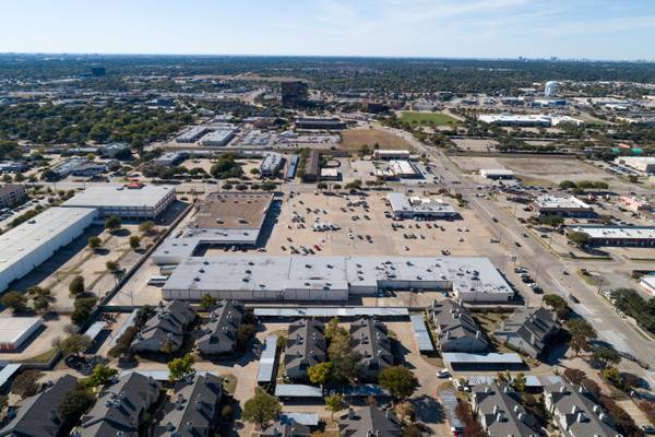 Commercial aerial drone photography of a retail plaza in the DFW metroplex.